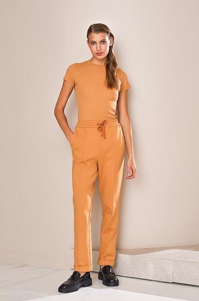 61764-1 Футболка женская - WINTER 2021-2022