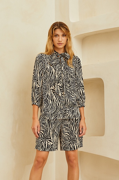 56456 Рубашка женская - SUMMER 2022